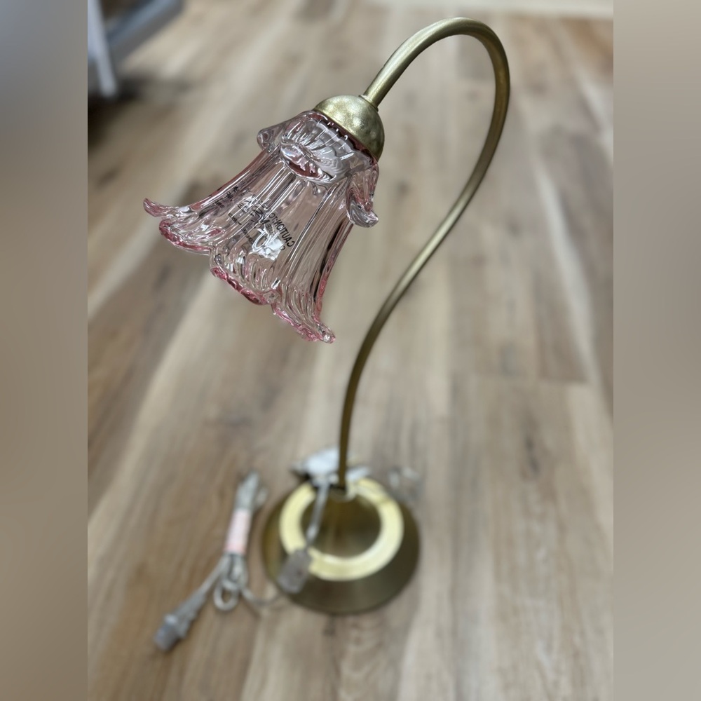 Karma HomePink Glass Flower Lamp